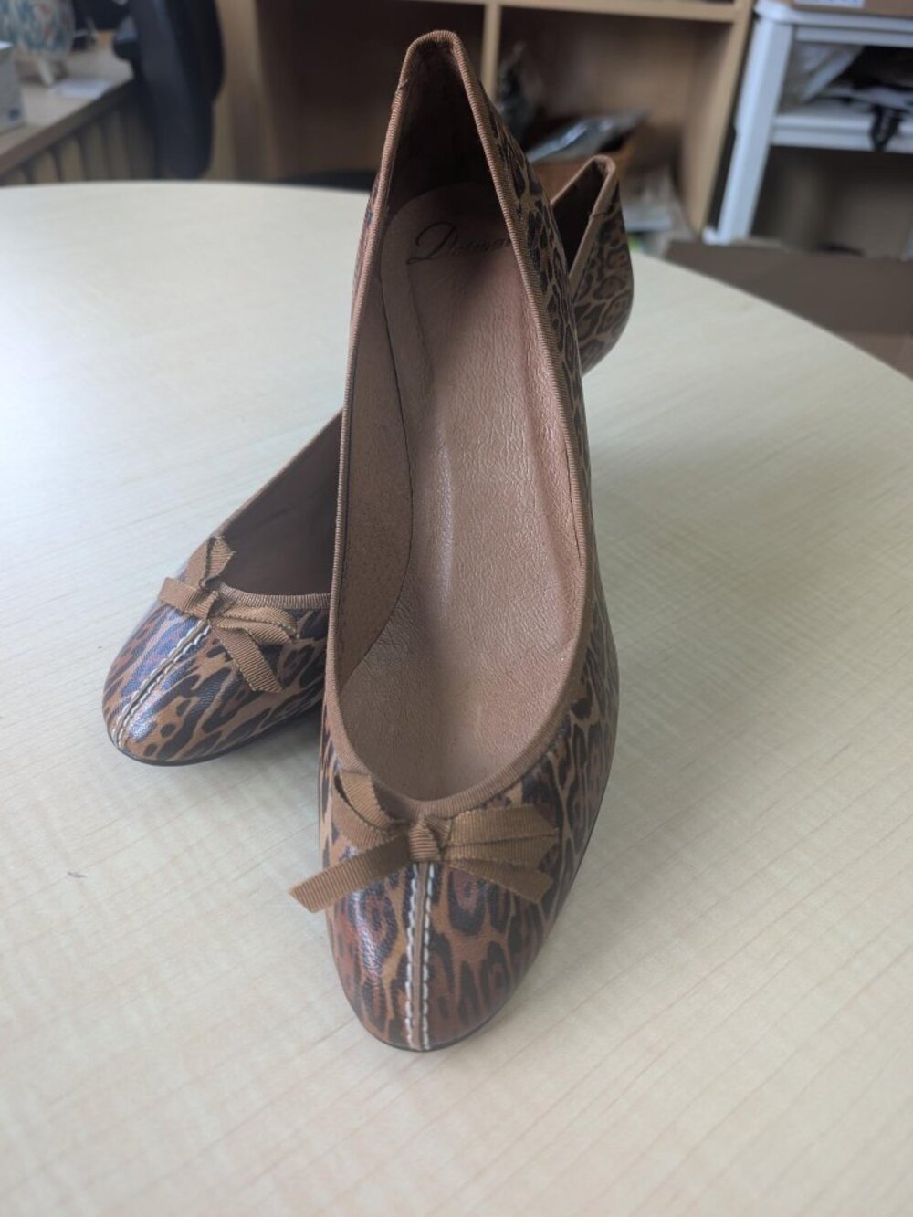 NIB Delman Lucy Leopard Leather Women's Pumps Size 10
